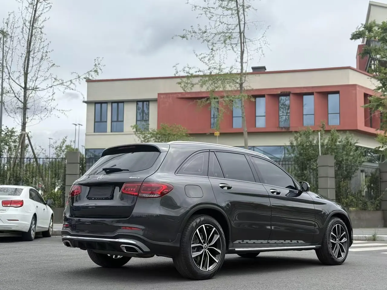 Mercedes Benz 2021 GLC 300 L 4MATIC 2.0T Dynamic Automatic 9