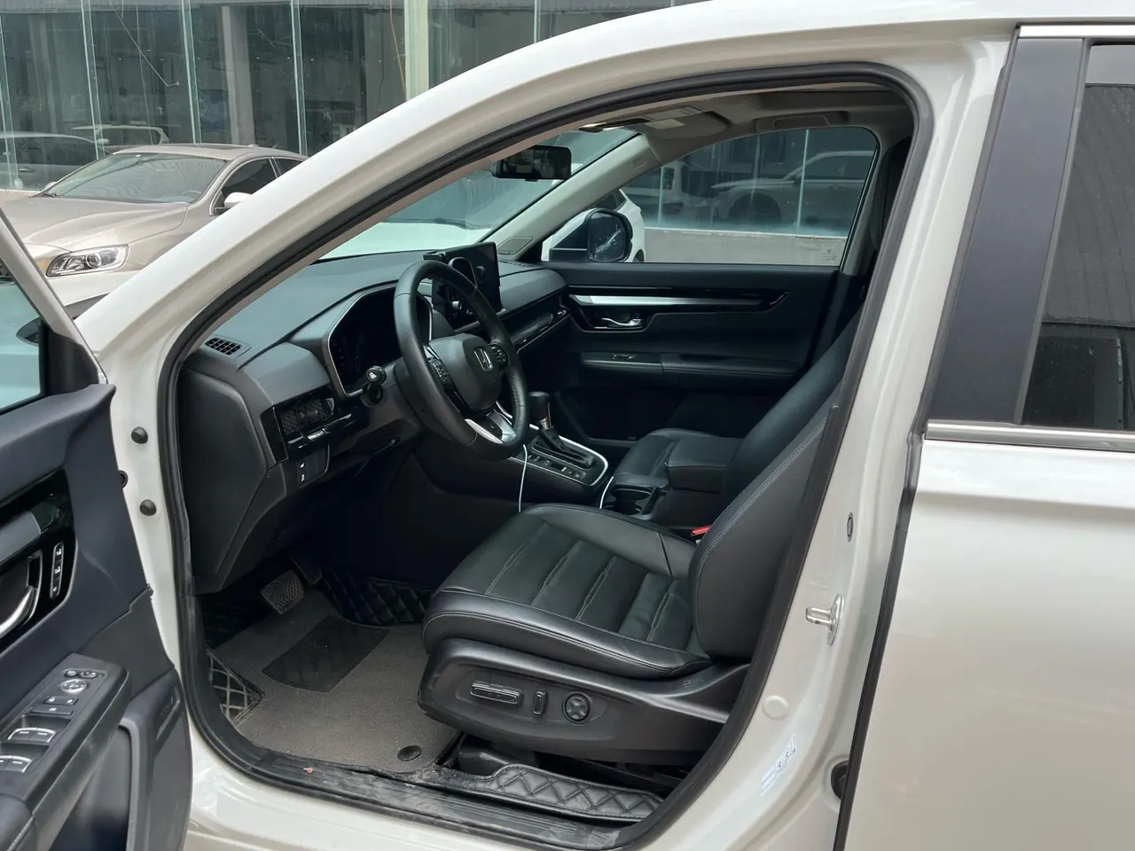 Honda 2023 CR-V 1.5T stepless 240TURBO four-wheel drive automatic gear 5