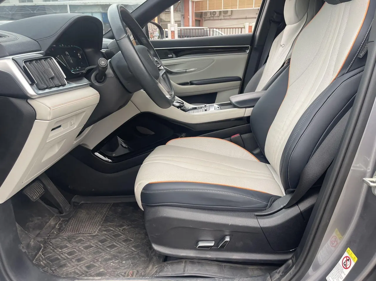 BYD Song PLUS New Energy 2022 Song PLUS DM-i 1.5 Stepless 110KM Flagship PLUS 5G Edition Automatic Gear - View 1