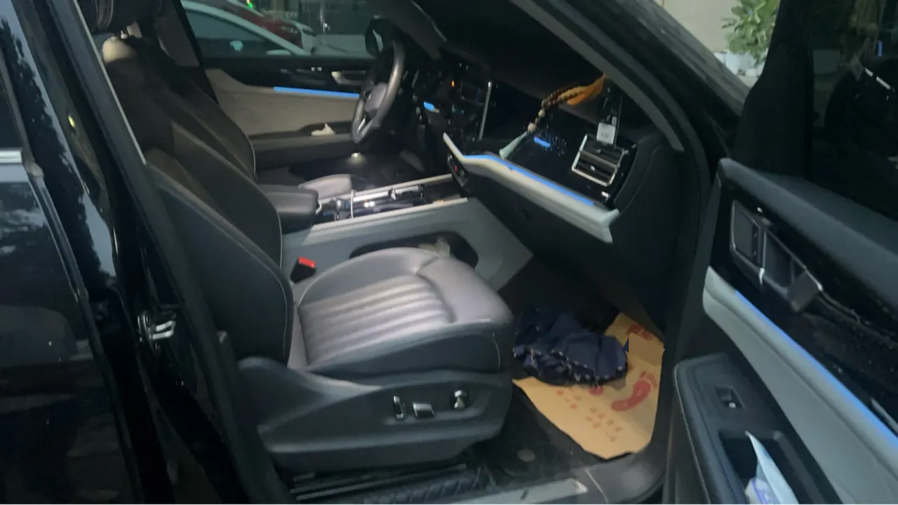 Volkswagen 2023 Tuang 2.0TSI 380TSI 4WD Respect Deluxe Automatic Transmission 10