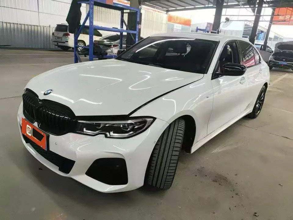 打开图片灯箱:BMW 3 Series 2021 325Li 2.0T M Sports Obsidian Night Kit (Changed) Automatic Gear