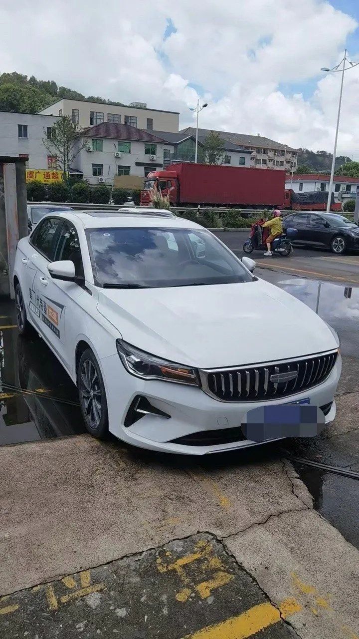 Geely 2025 Emgrand-sedan 1.5 stepless flagship automatic gear 2