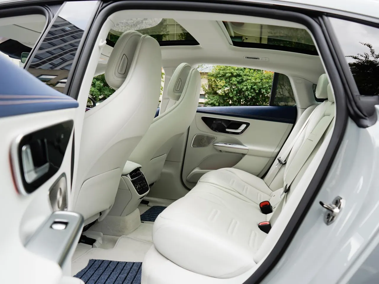 Mercedes Benz EQE AMG (Imported) 2023 EQE 53 AMG 4MATIC EQE 53 AMG 4MATIC Automatic Gear 11