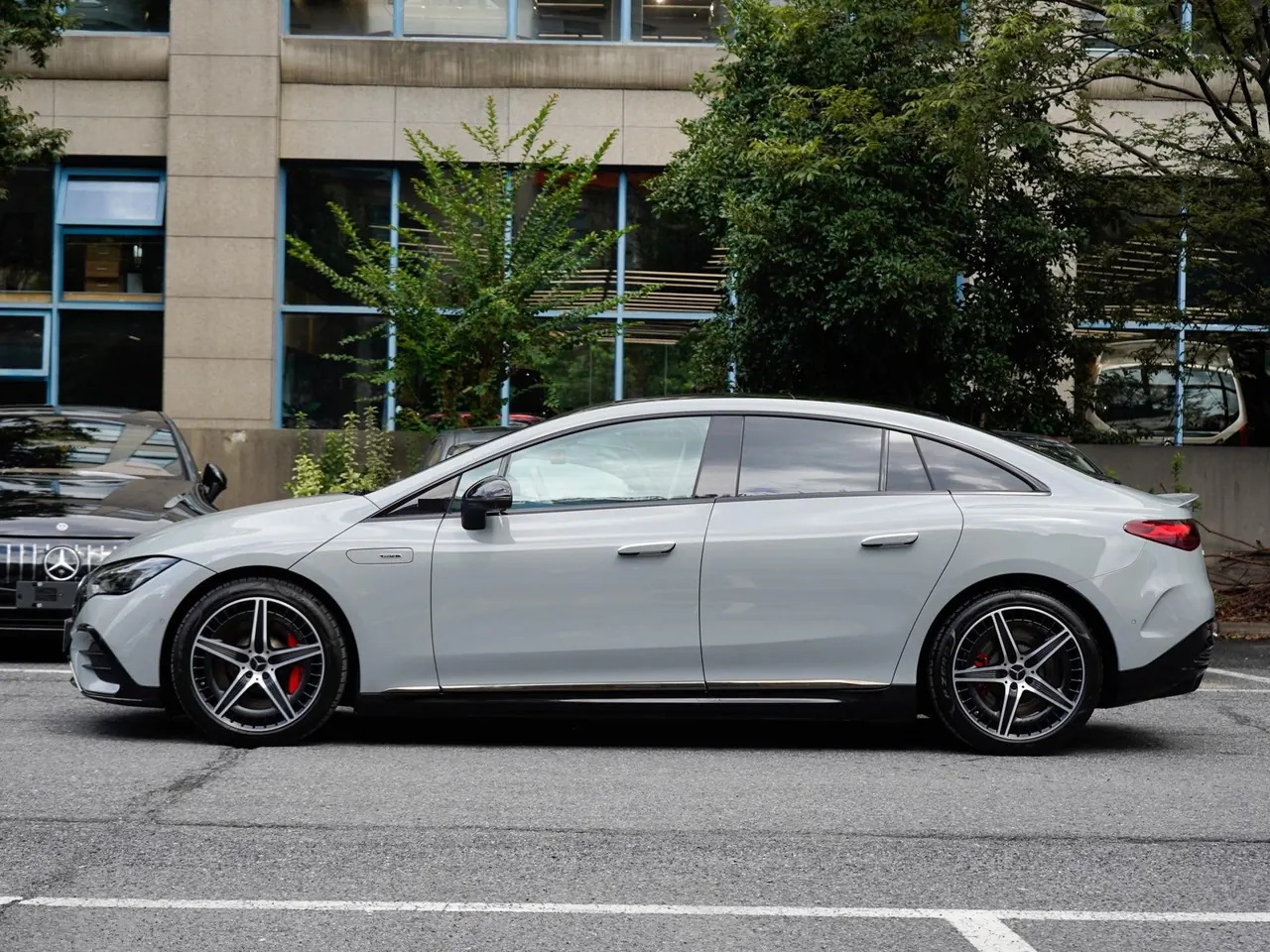 Mercedes Benz EQE AMG (Imported) 2023 EQE 53 AMG 4MATIC EQE 53 AMG 4MATIC Automatic Gear 3