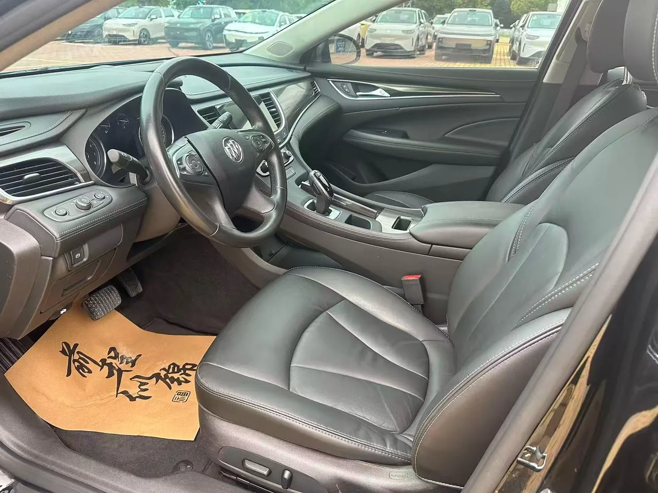 Buick 2021 LaCrosse 1.5T 552T Luxury Automatic Gear 4