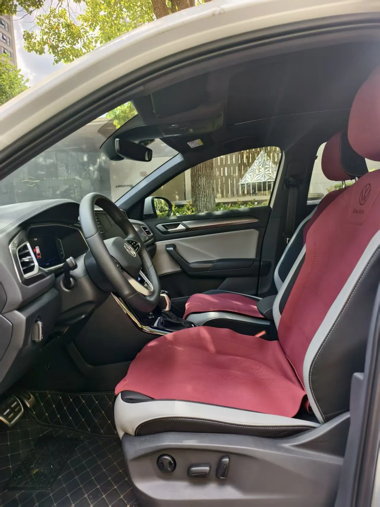 Volkswagen 2025 Tange 1.5TSI 300TSI Two-Drive Chen Guang Edition (Modified) Automatic Gear 2