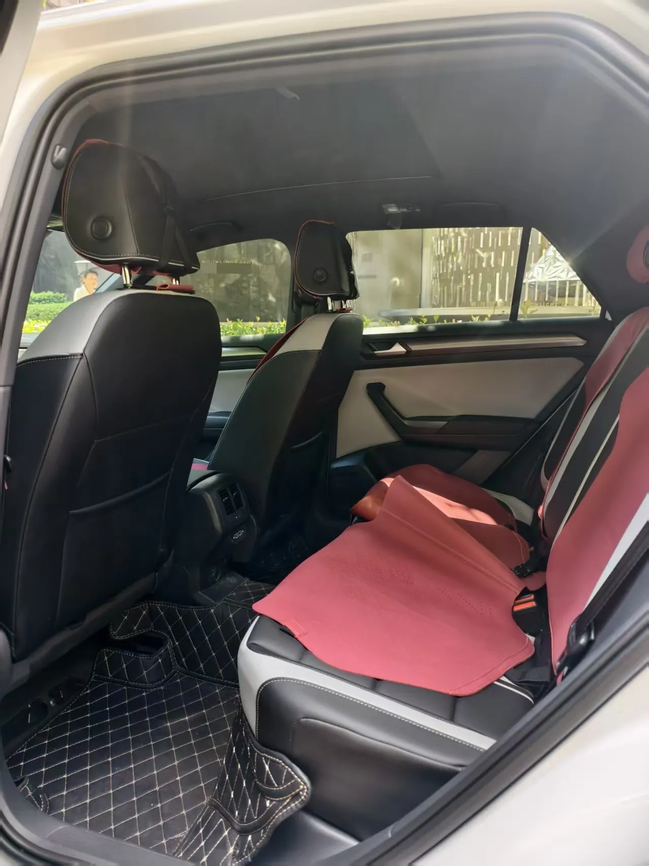 Volkswagen 2025 Tange 1.5TSI 300TSI Two-Drive Chen Guang Edition (Modified) Automatic Gear 3