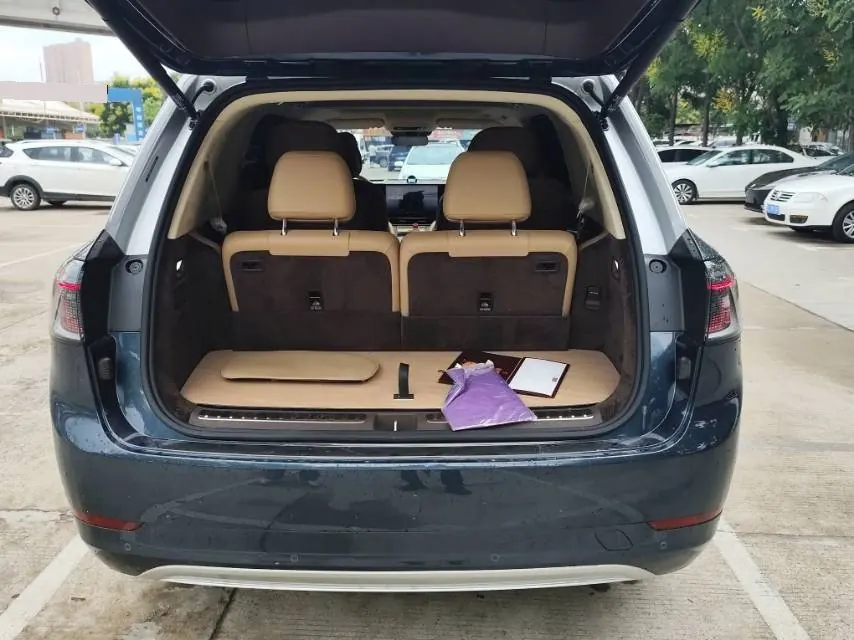 AITO 2025 AITO M9 extended range Ultra version 52kWh 6-seat version (896-line laser Radar) automatic gear 14