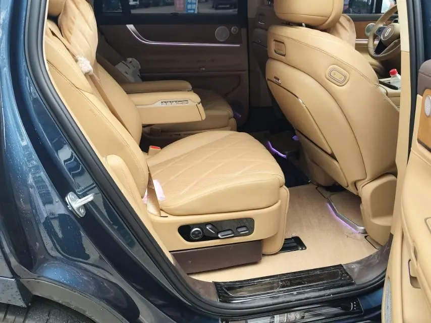 AITO 2025 AITO M9 extended range Ultra version 52kWh 6-seat version (896-line laser Radar) automatic gear 16