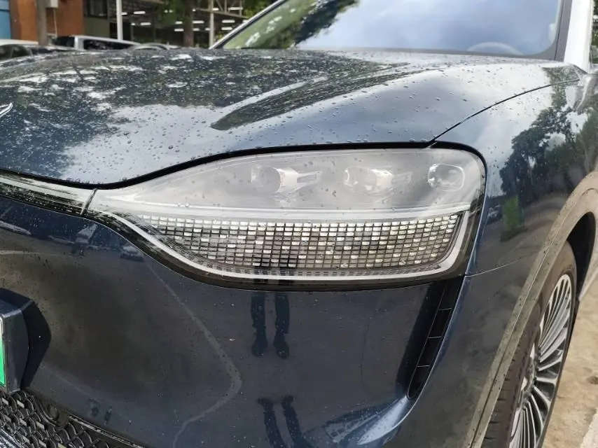 AITO 2025 AITO M9 extended range Ultra version 52kWh 6-seat version (896-line laser Radar) automatic gear 5