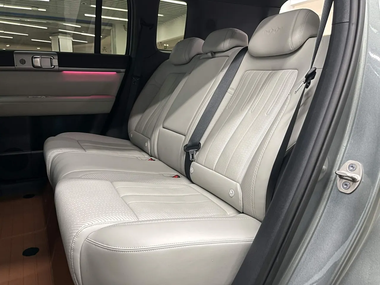 FangChengBao 2025 titanium 7 1.5T stepless 190KM four-wheel drive Ultra version of automatic gear 6