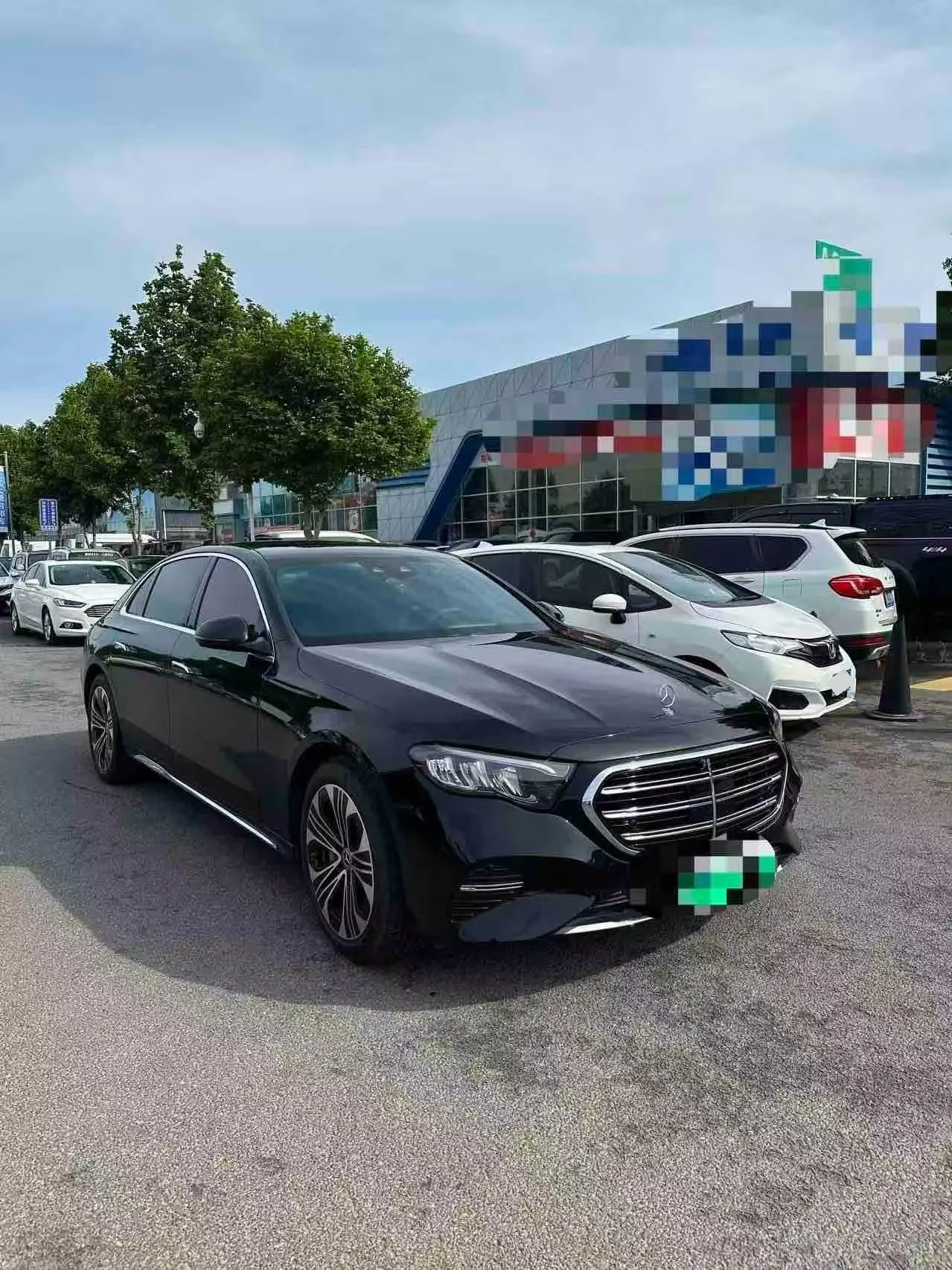 Mercedes Benz Class E New Energy 2024 E 350 e L 2.0T Automatic Gear 3