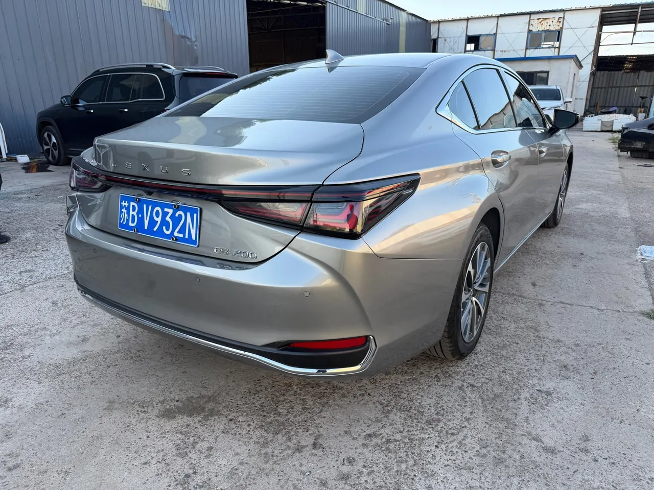Lexus ES (Imported) 2025 ES200 2.0 Stepless Edition Automatic Gear 3