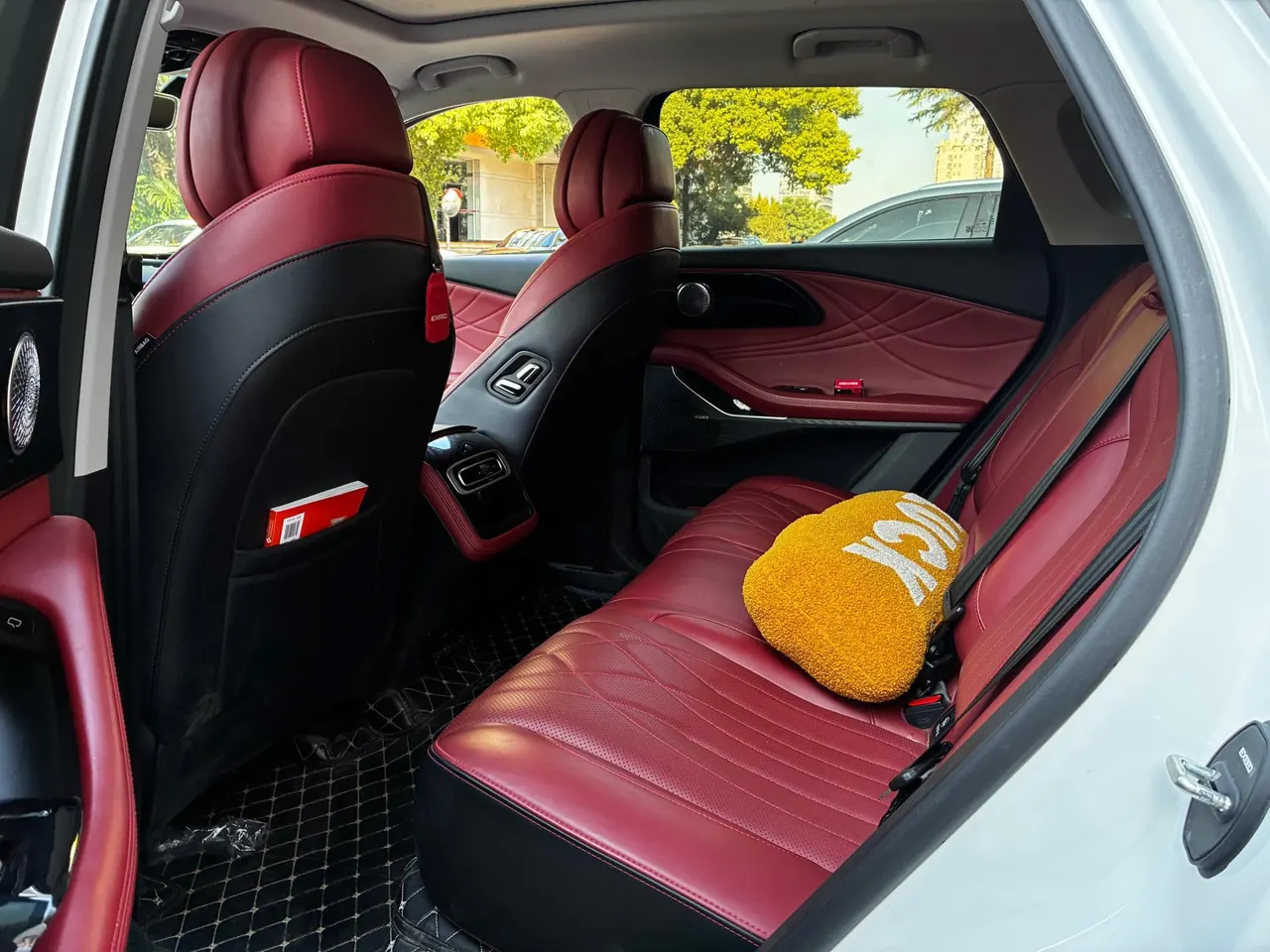 Xingtu 2023 Eta Eta Eta 2.0T 400T Four-wheel Drive Premium Flying Fish Edition Automatic Gear 3