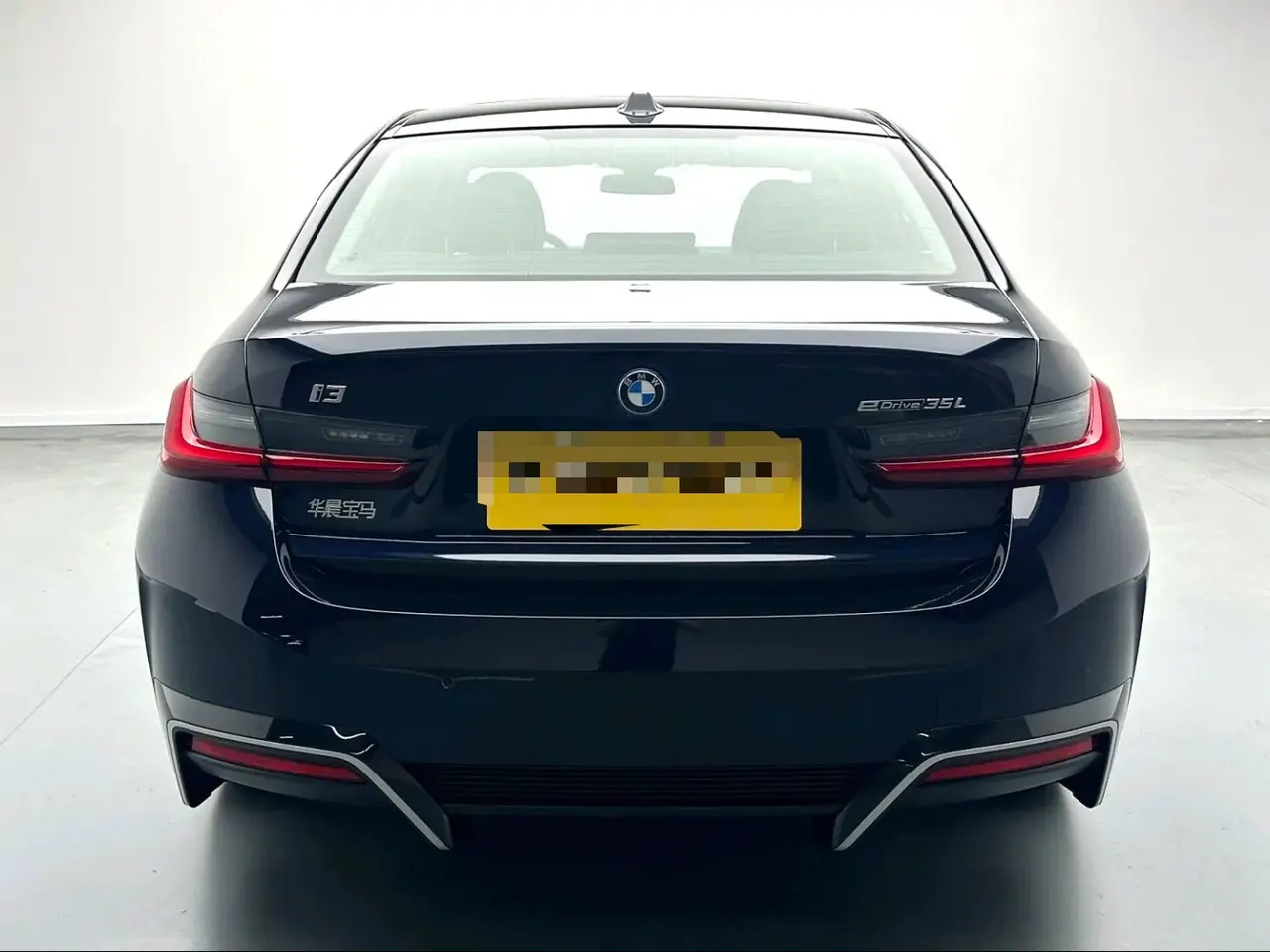 BMW 2026 i3 eDrive 35 L automatic gear 5