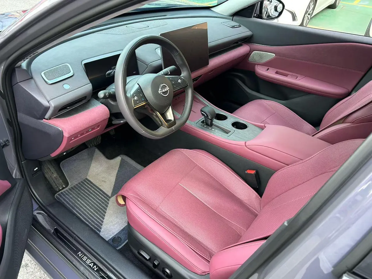 Nissan 2026 Teana 2.0T Stepless Hongmeng Cockpit Flagship Automatic Gear - View 1