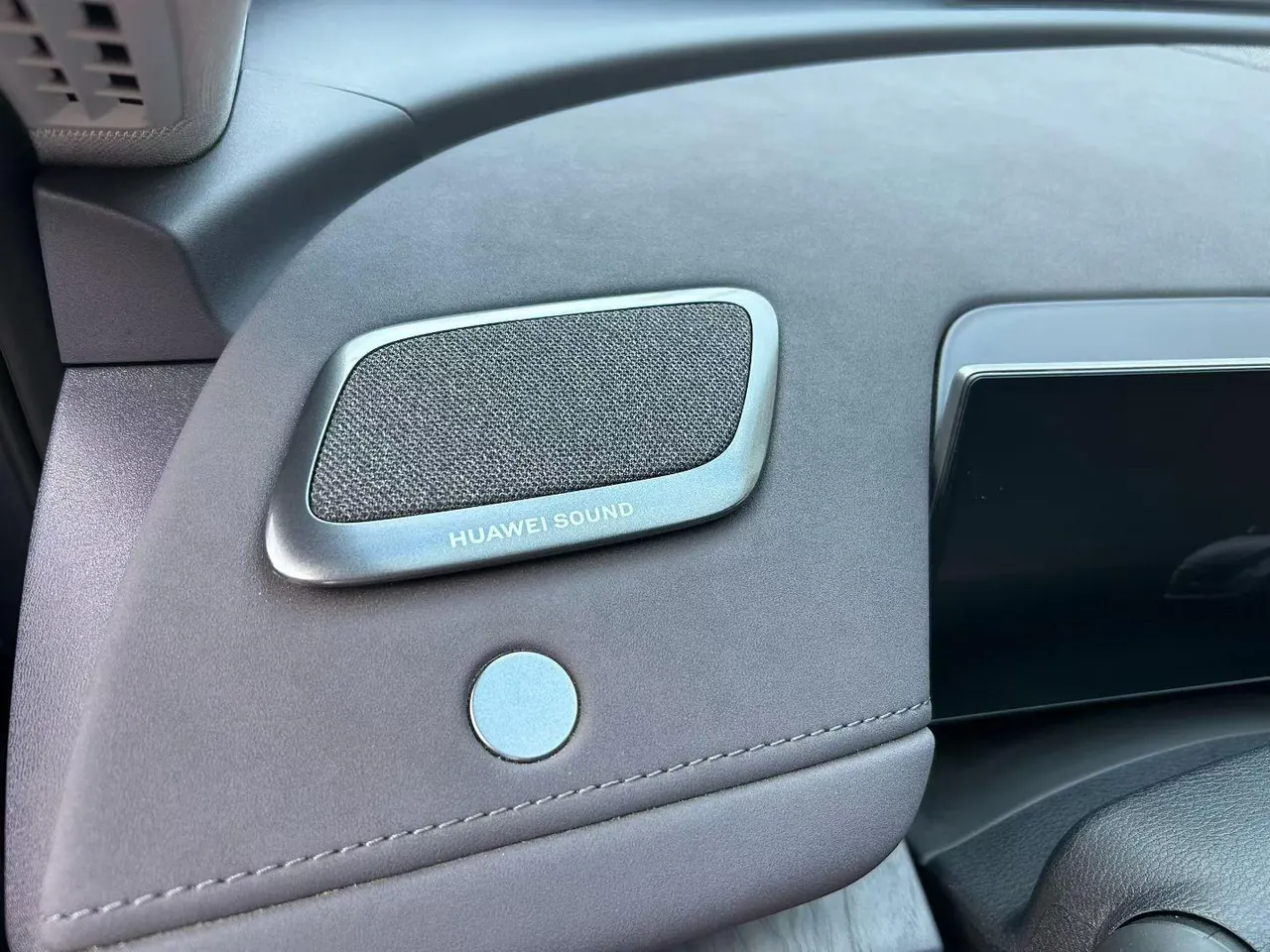Nissan 2026 Teana 2.0T Stepless Hongmeng Cockpit Flagship Automatic Gear 2