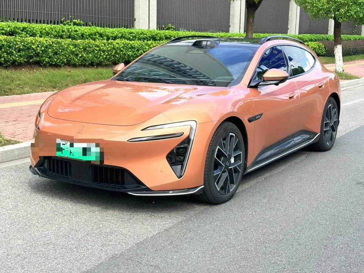 打开图片灯箱:Avatr 2026 Avatr 06T Performance three-motor pure electric version automatic gear