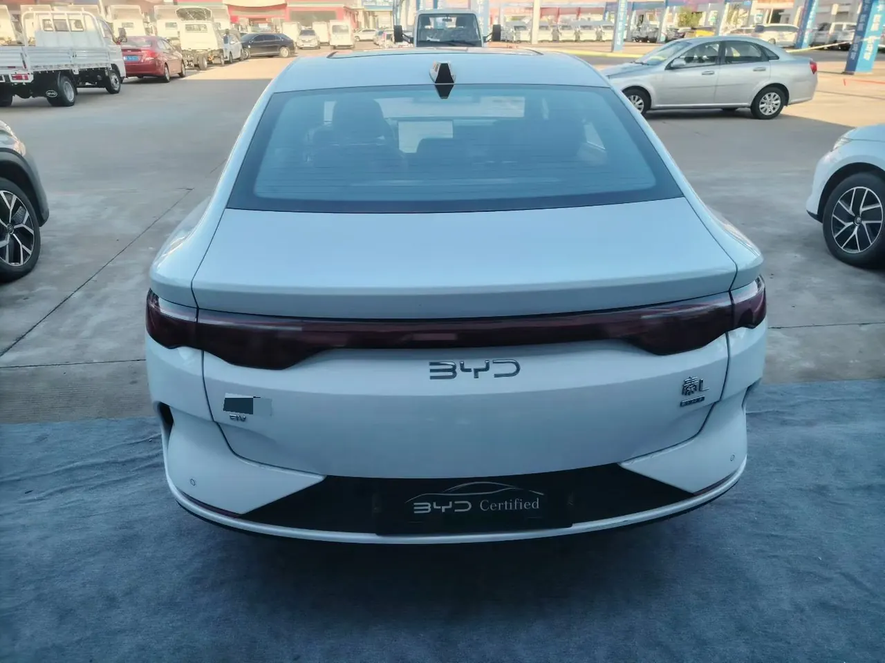 BYD 2025 Qin L EV 545KM Excellent Automatic Gear 2