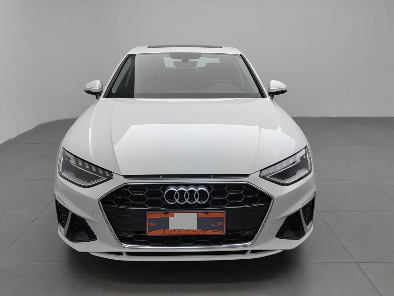 Audi 2020 A4L 2.0TFSI 40TFSI Fashion Dynamic Automatic 3