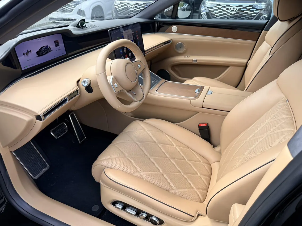 Luxeed 2024 S9 Ultra 4-wheel drive flagship automatic gear 7