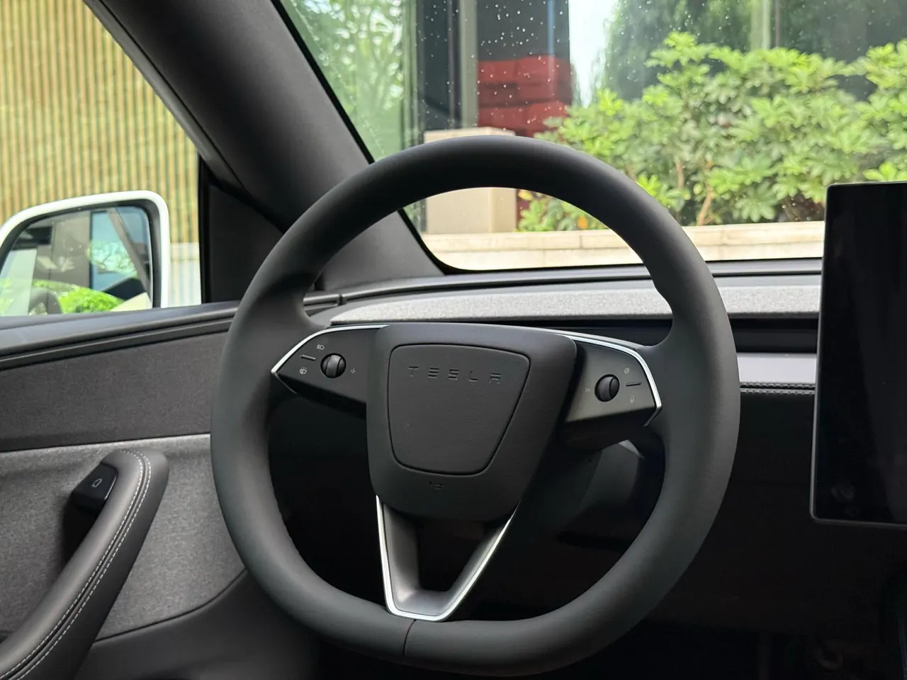 Tesla 2026 Model Y Rear-Wheel-Drive Automatic 14