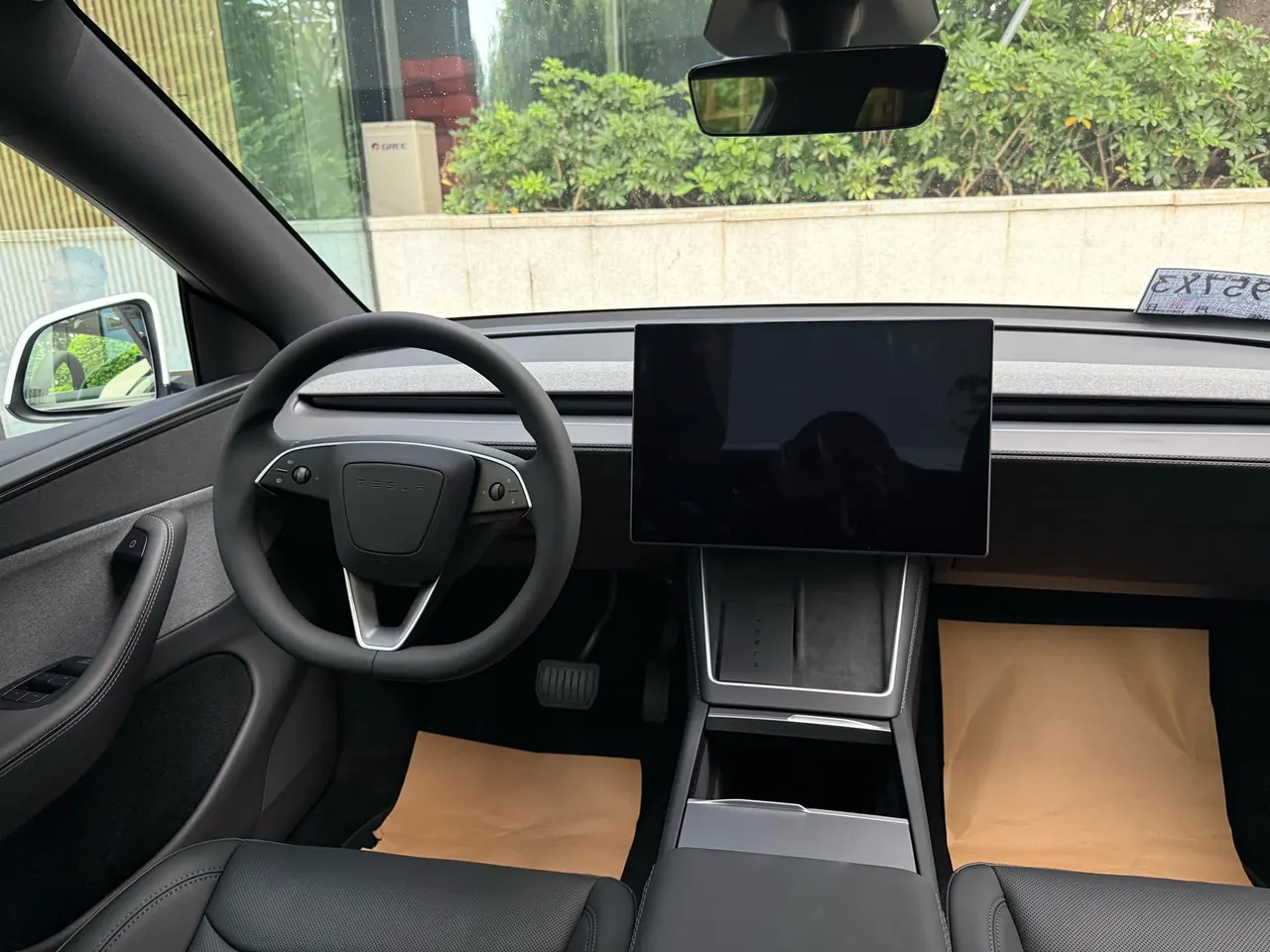 Tesla 2026 Model Y Rear-Wheel-Drive Automatic 16