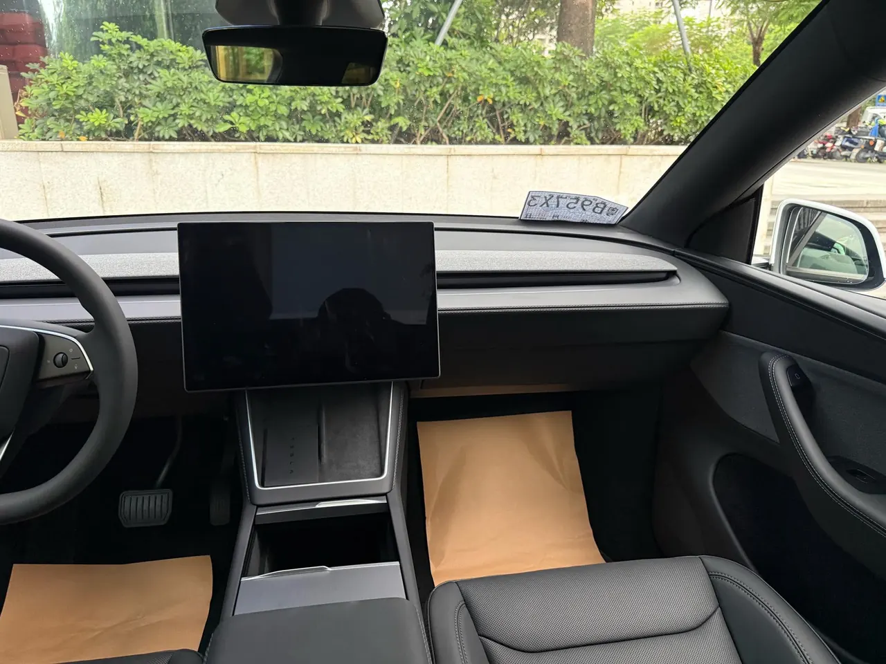 Tesla 2026 Model Y Rear-Wheel-Drive Automatic 17