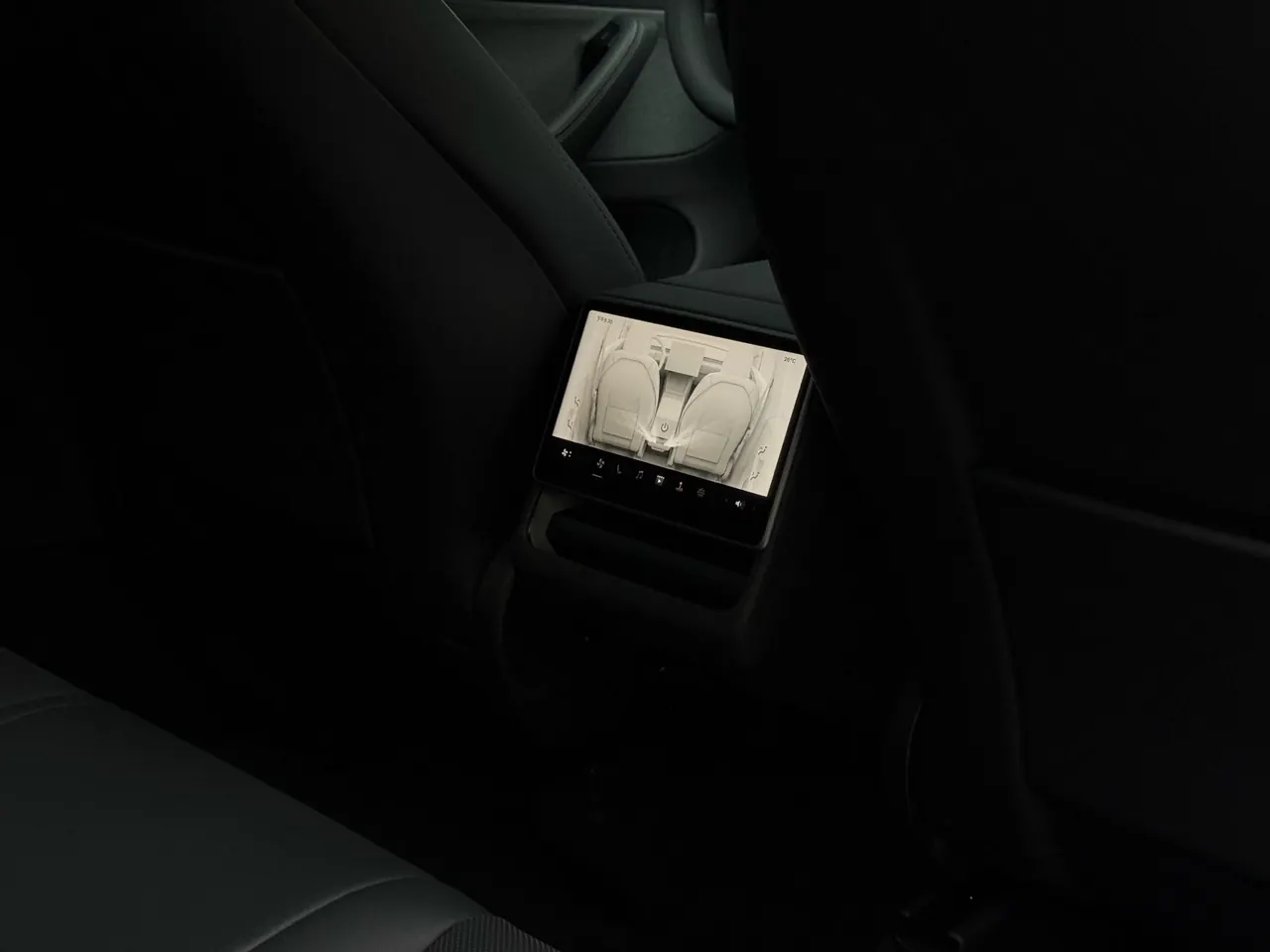 Tesla 2026 Model Y Rear-Wheel-Drive Automatic 20