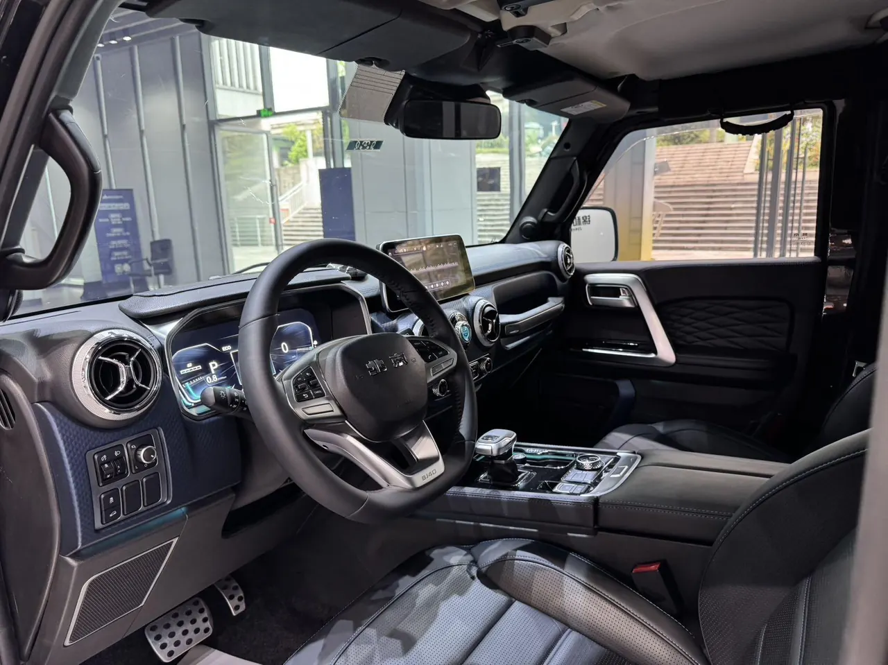 Beijing 2020 BJ40 2.0T 4-wheel drive city hunter version chivalrous automatic gear 4