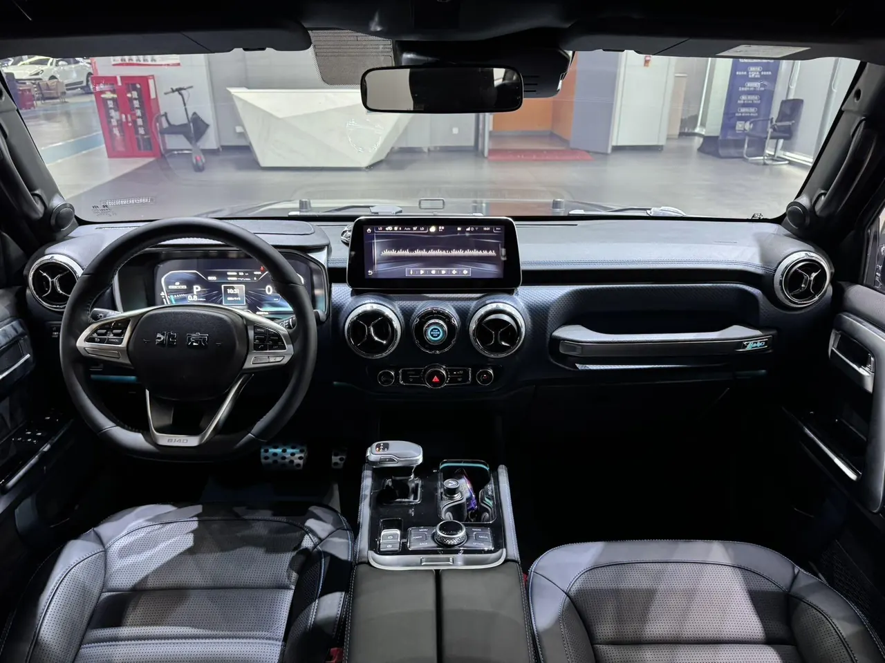 Beijing 2020 BJ40 2.0T 4-wheel drive city hunter version chivalrous automatic gear 6