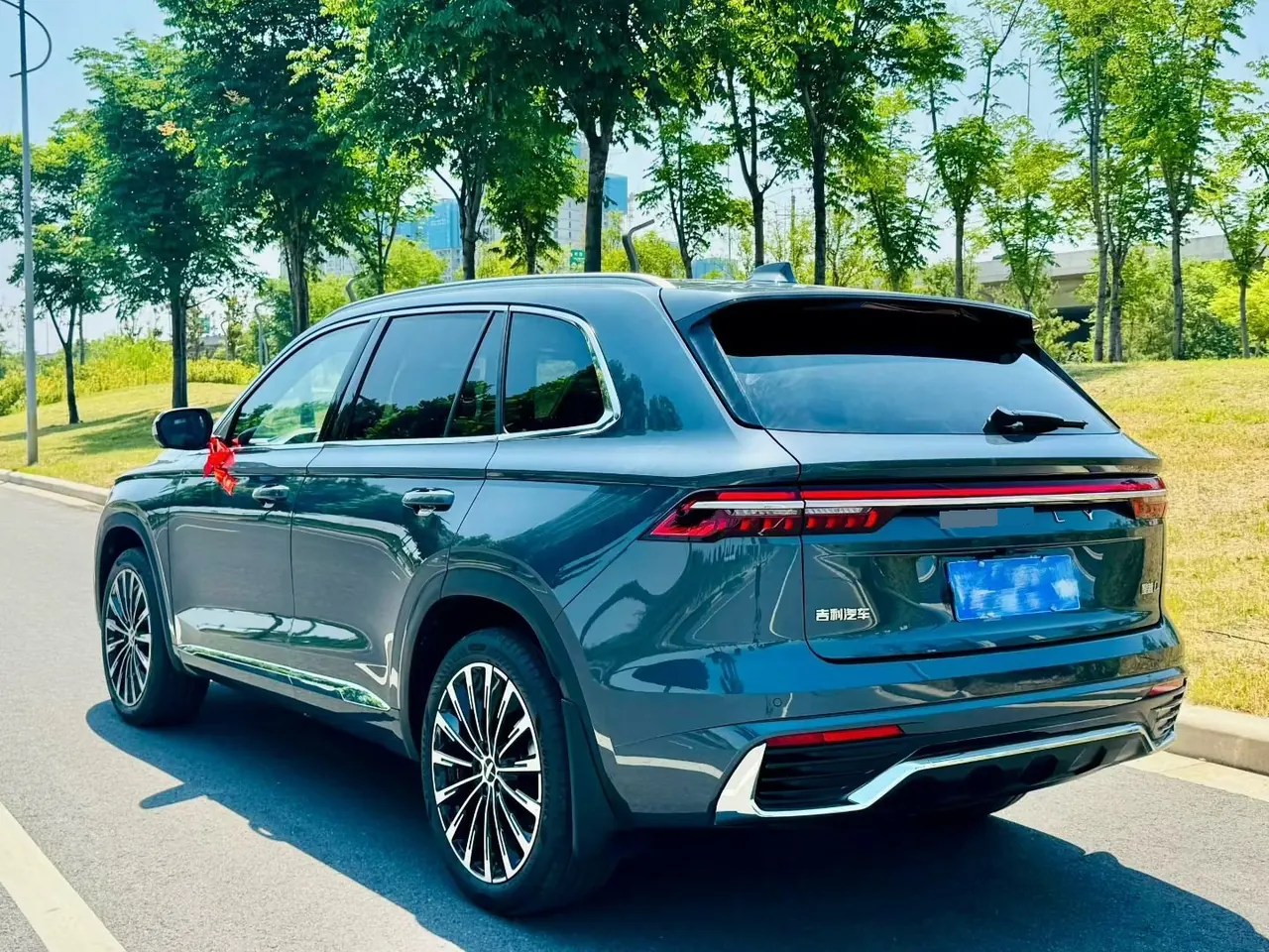 Geely 2025 XingyueL (Monjaro) 2.0TD Oriental Yao Star-Gazing Edition Automatic Transmission 9