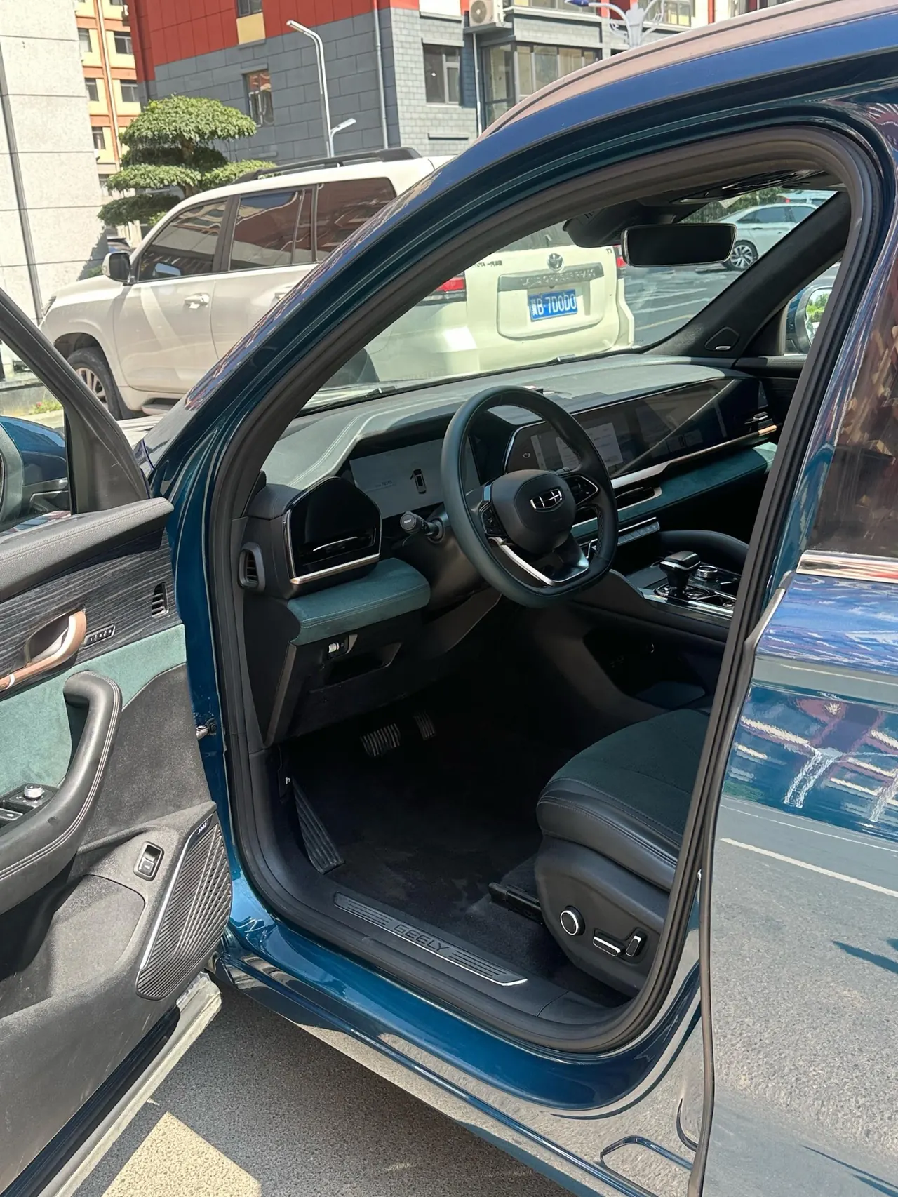 Geely 2021 XingyueL (Monjaro) 2.0TD EVO Two-Drive Comfortable Automatic Gear 3
