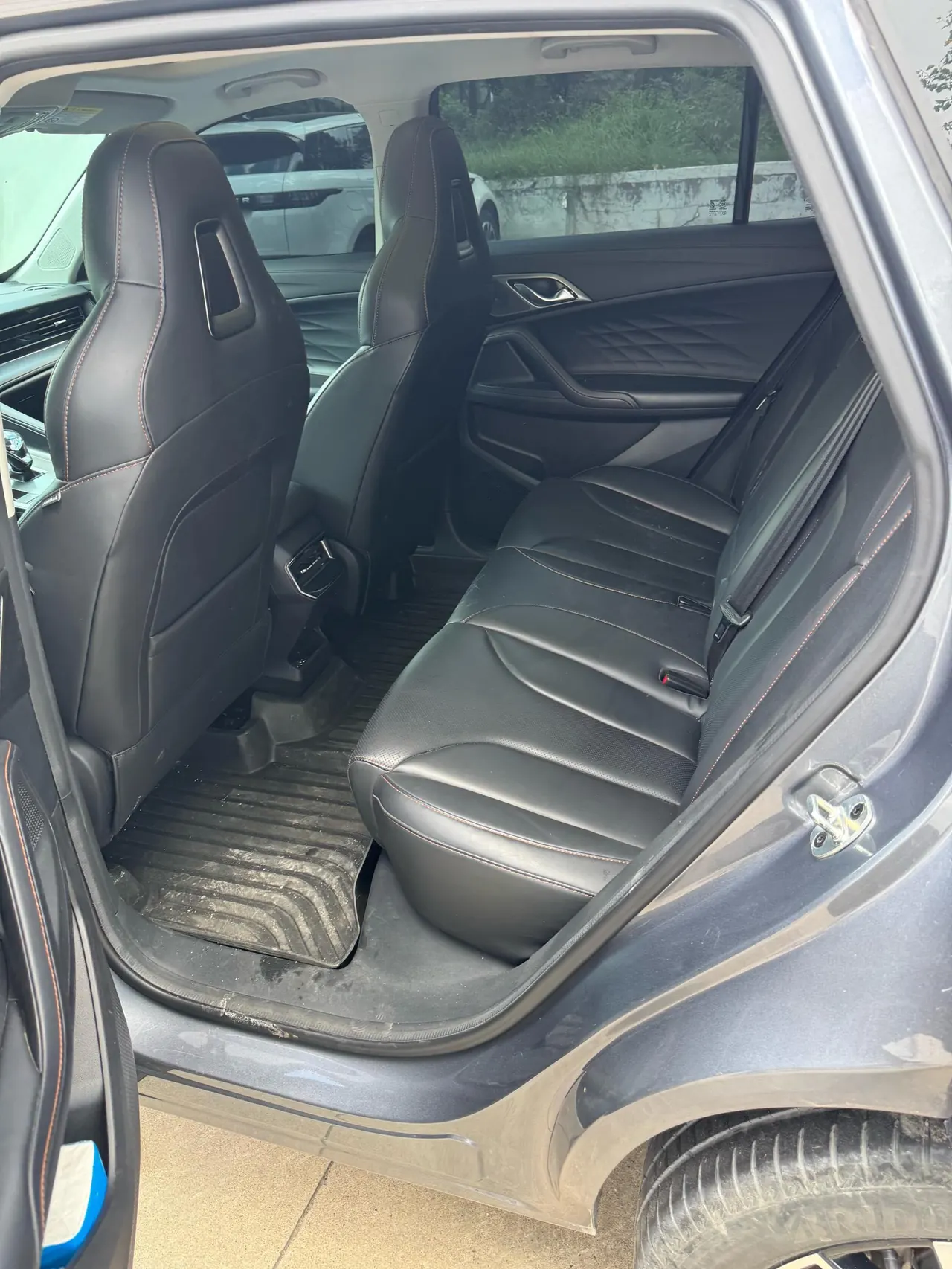Roewe 2022 RX5 1.5TGI 330TGI Super Ultimate Automatic Gear 2