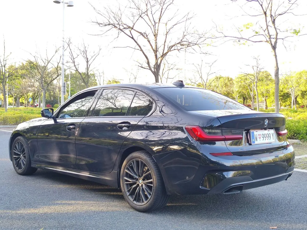 BMW 3 Series 2022 325Li 2.0T M Sports Obsidian Night Kit (Changed) Automatic Gear 7