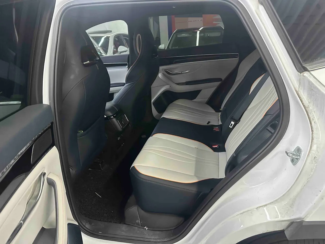 BYD 2023 Song PLUS EV Champion Edition 520KM Luxury Automatic Gear - View 1