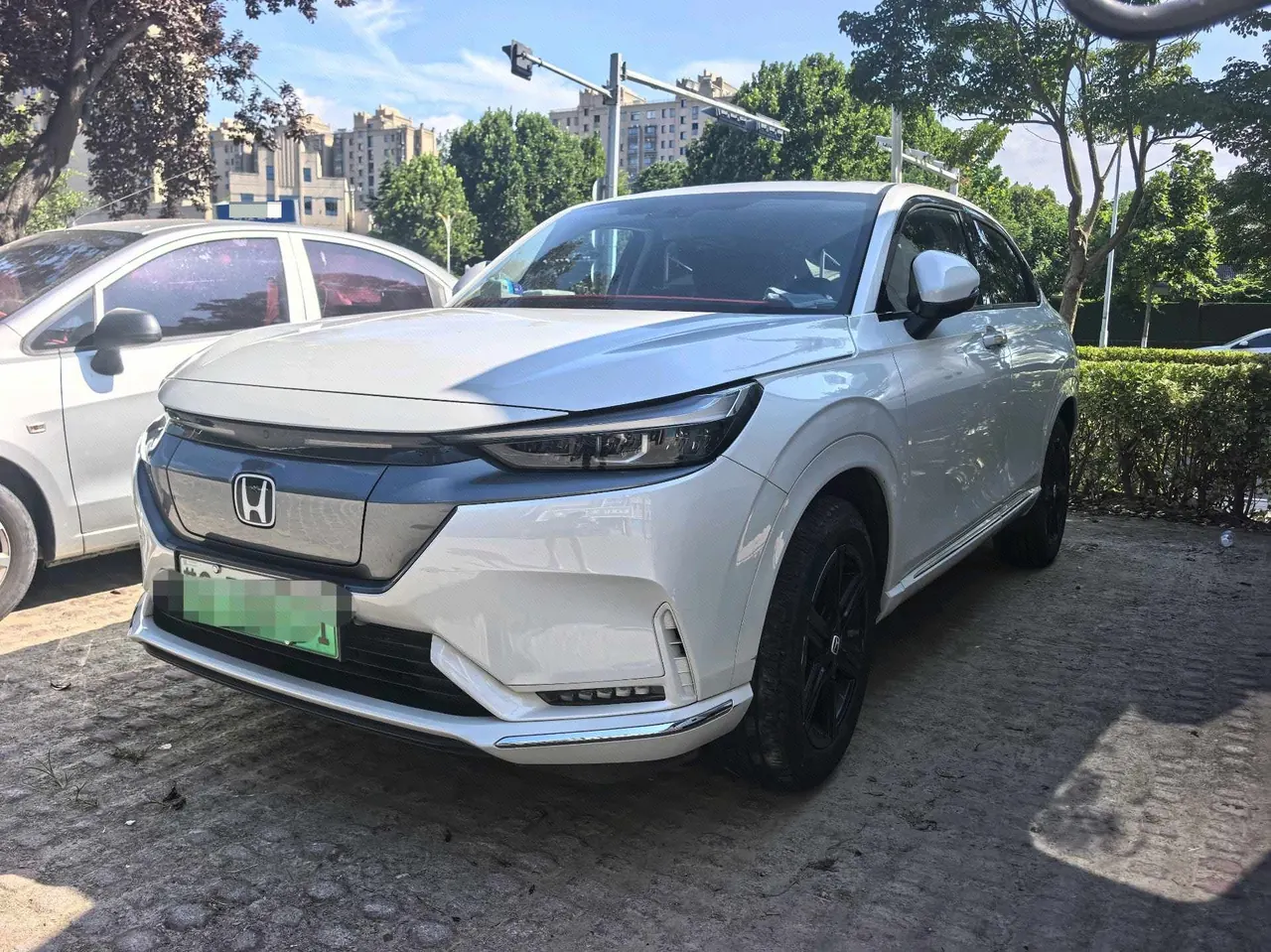 Open image lightbox: Honda 2022 e:NP1 (pole 1) 420km see pole version automatic gear
