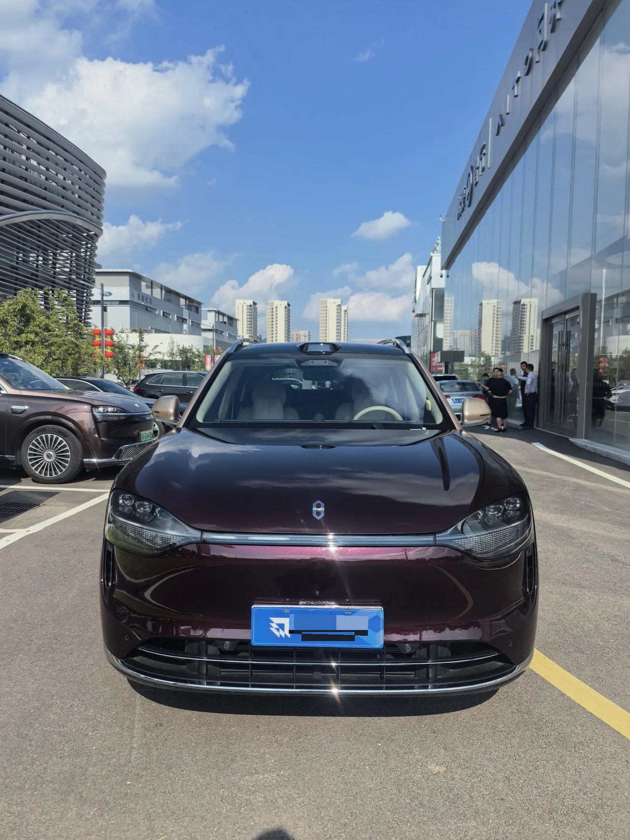 AITO 2025 AITO M9 extended range Ultra version 52kWh5 seat version automatic gear 2