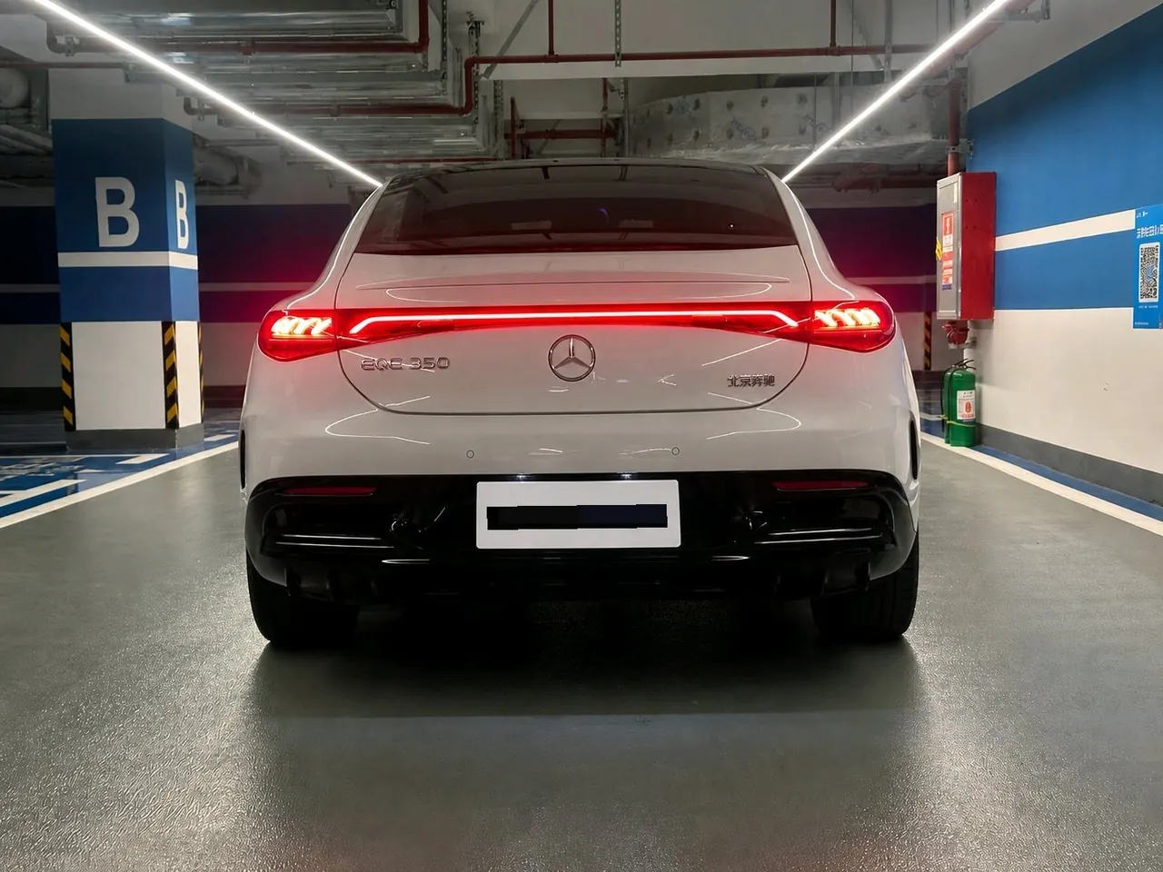 Mercedes Benz 2022 EQE 350 EQE 350 Pioneer Edition Automatic 3