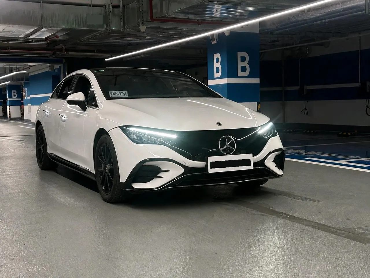 Mercedes Benz 2022 EQE 350 EQE 350 Pioneer Edition Automatic 5