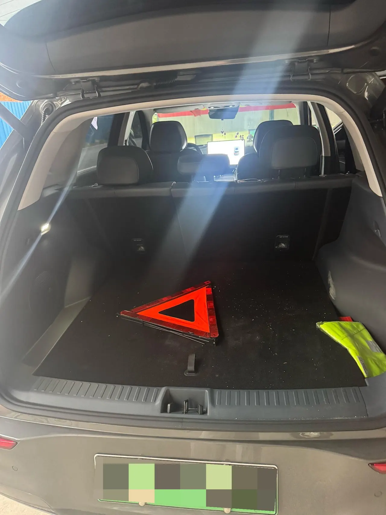 Geely Galaxy 2026 E 5 610km Discovery Edition Automatic Gear 8