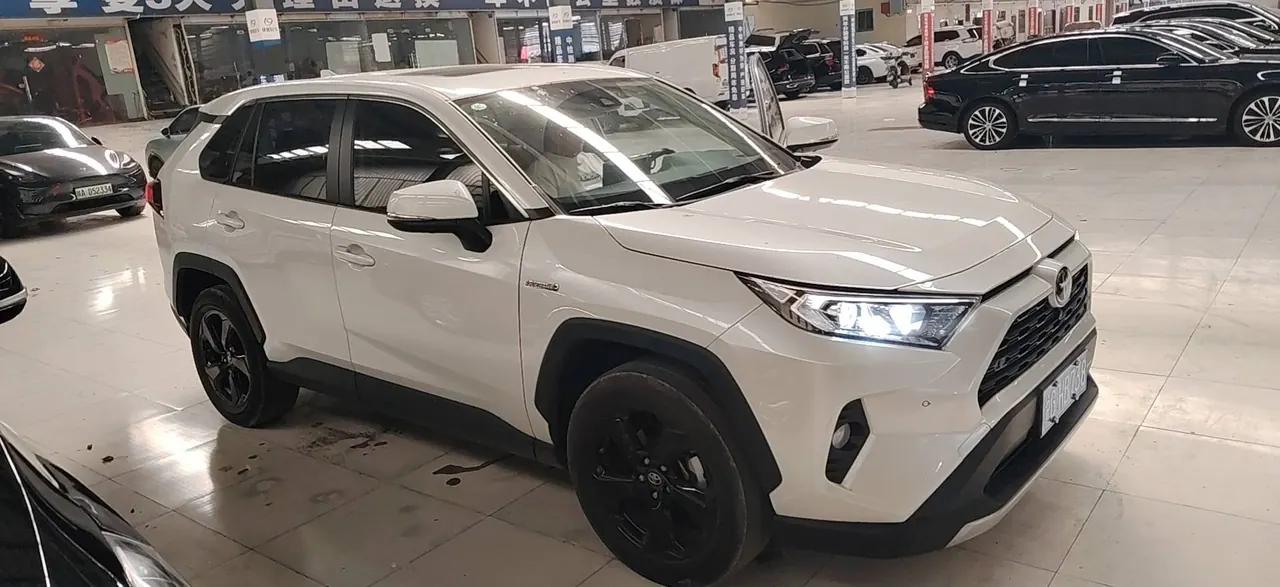 Toyota 2022 RAV4 Rongfang Double Engine 2.5 Stepless Four-wheel Drive Elite Plus Automatic Gear 3