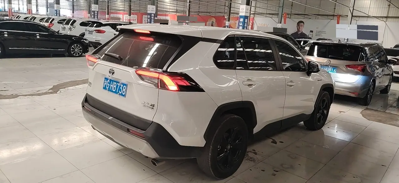 Toyota 2022 RAV4 Rongfang Double Engine 2.5 Stepless Four-wheel Drive Elite Plus Automatic Gear 4