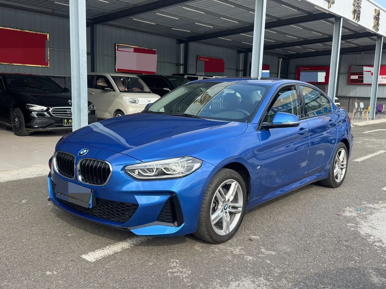 Open image lightbox: BMW 1 Series 2020 120i 1.5T M Sports Suit Automatic Gear