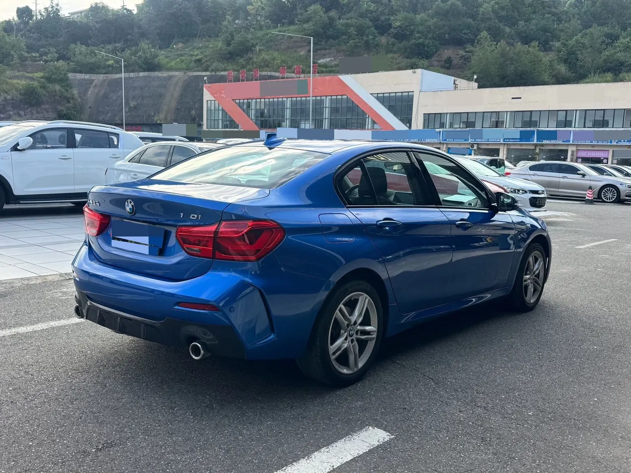 BMW 1 Series 2020 120i 1.5T M Sports Suit Automatic Gear 5