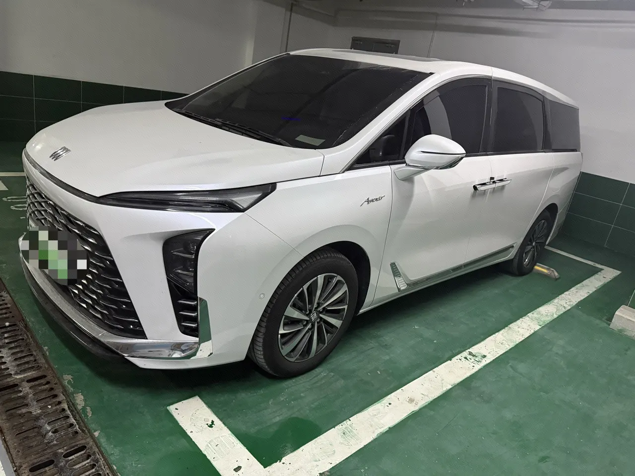 Buick 2026 GL8 Lu Zun PHEV 1.5T Luxury Edition Automatic Gear - View 1