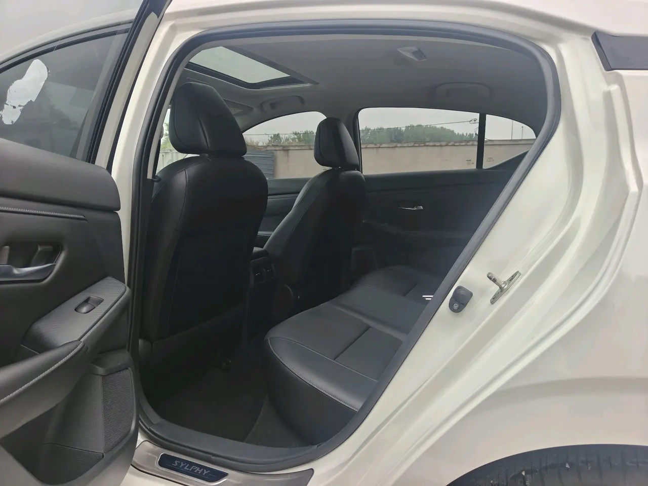 Nissan 2022 Sylphy 1.6 Stepless XL Smart Edition Automatic Gear 10