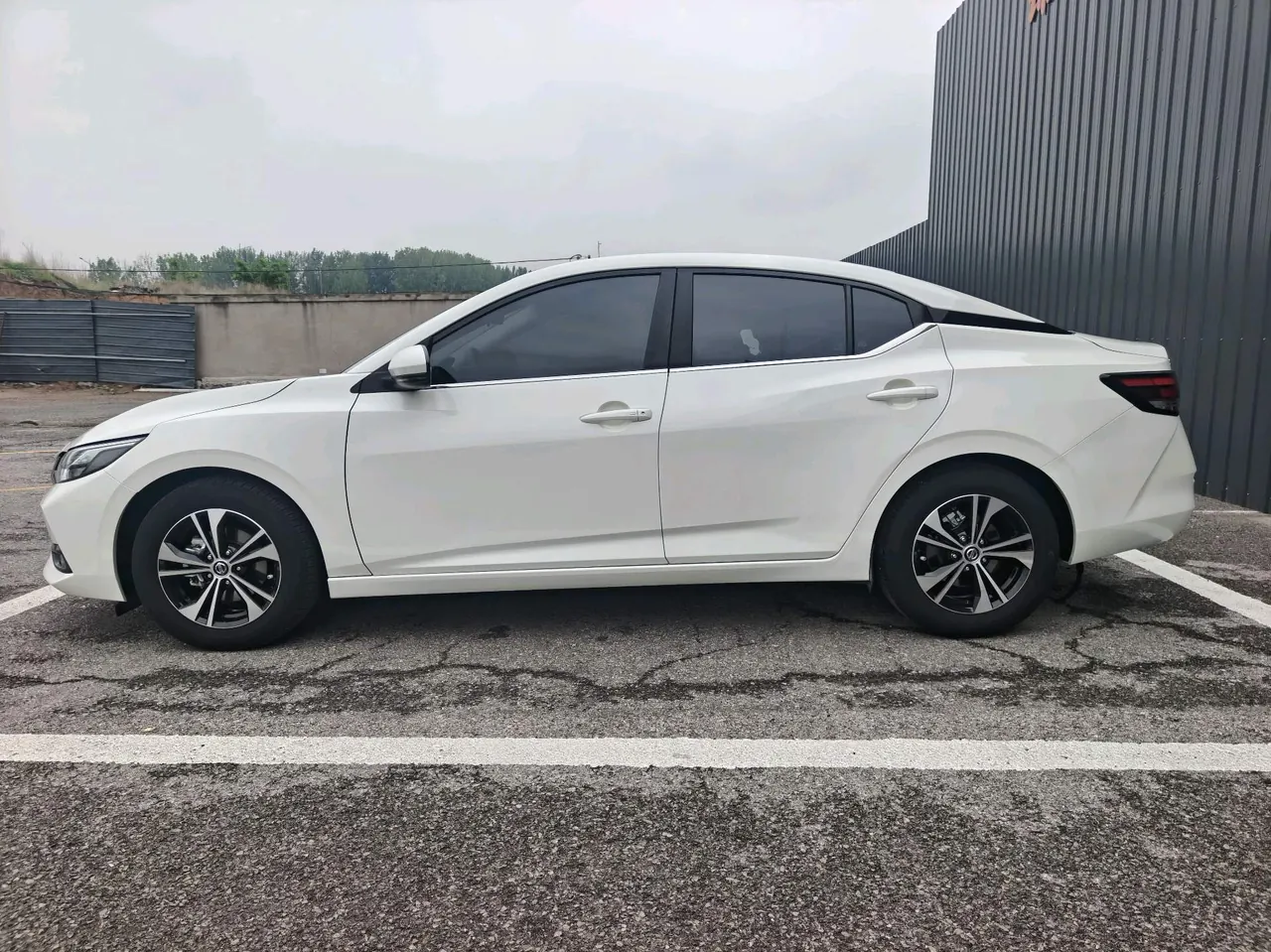 Nissan 2022 Sylphy 1.6 Stepless XL Smart Edition Automatic Gear 9