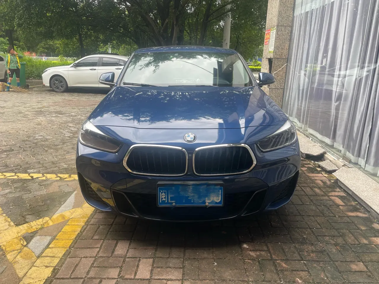 BMW 2021 X2 sDrive25i 2.0T Obsidian Night Edition Automatic Gear 2