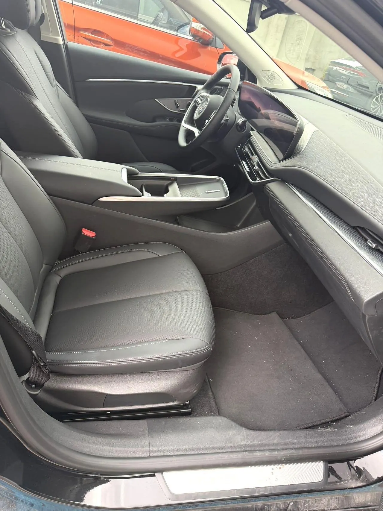 Buick 2025 LaCrosse 2.0T 28T Platinum Edition, automatic transmission 2